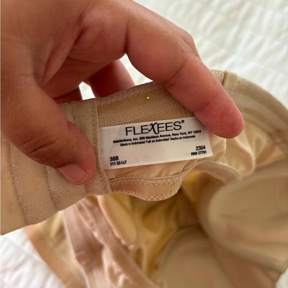 Maidenform flexes full slip shapewear - Picture 5 of 5